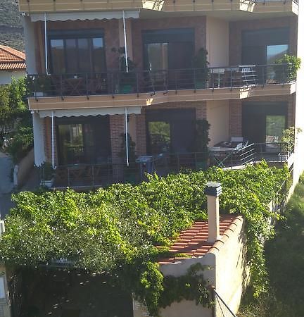 Nikolitsa Apartments Glyfada  Buitenkant foto