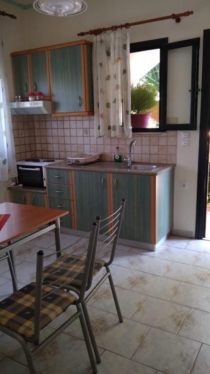 Nikolitsa Apartments Glyfada  Buitenkant foto