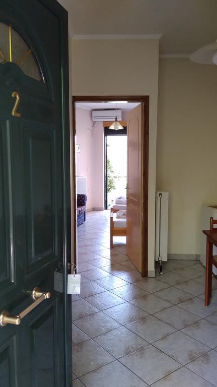 Nikolitsa Apartments Glyfada  Buitenkant foto