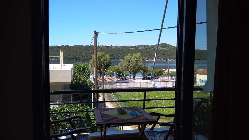 Nikolitsa Apartments Glyfada  Buitenkant foto