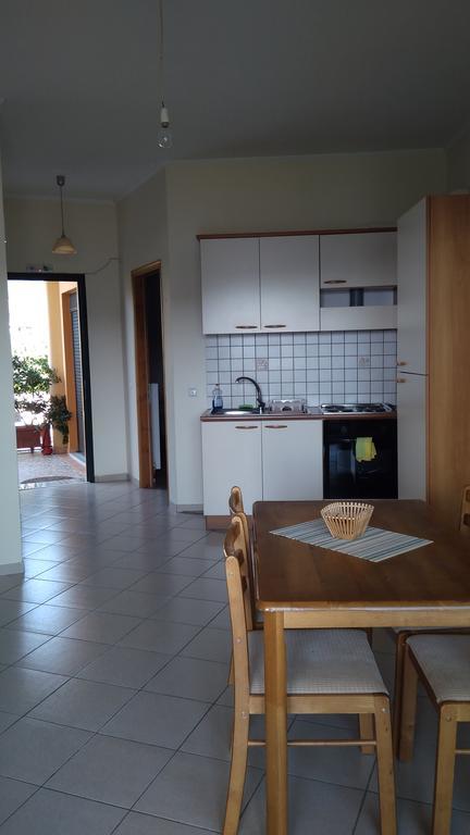 Nikolitsa Apartments Glyfada  Buitenkant foto